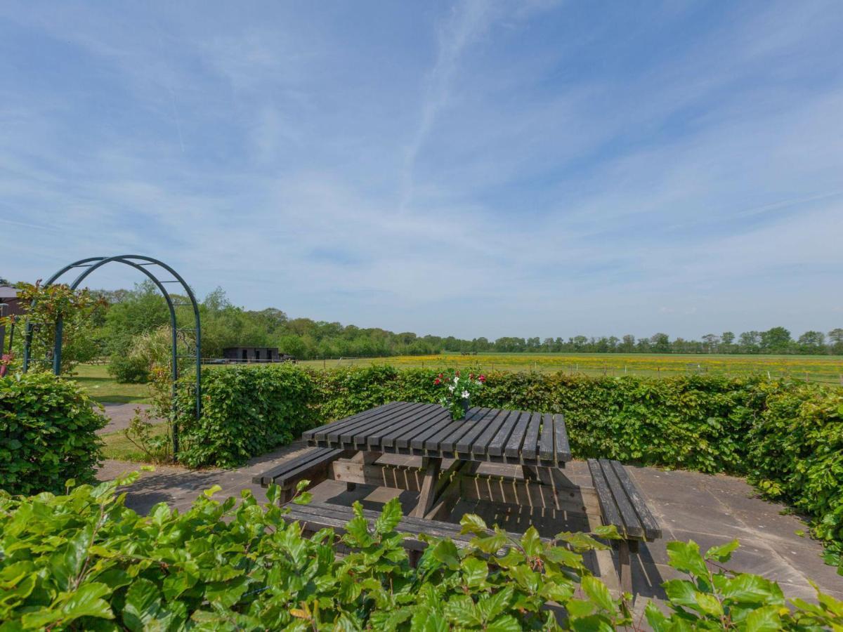 Luxury Holiday Home With Private Terrace Langweer Экстерьер фото